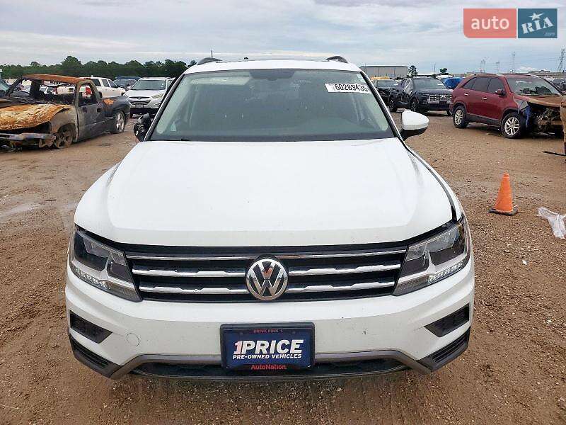 Позашляховик / Кросовер Volkswagen Tiguan 2021 в Львові