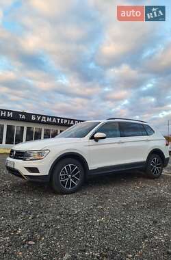 Внедорожник / Кроссовер Volkswagen Tiguan 2021 в Новоархангельске