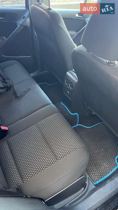 Внедорожник / Кроссовер Volkswagen Tiguan 2010 в Киеве