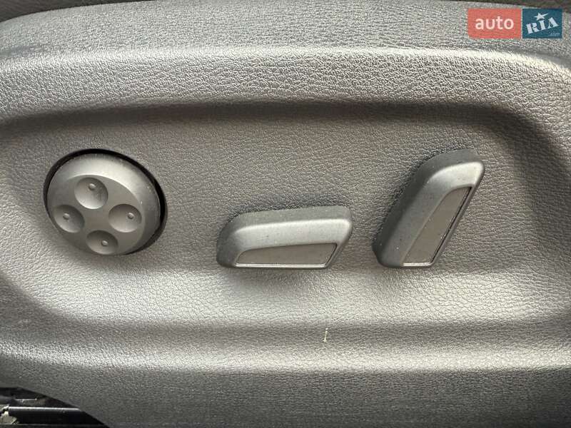 Внедорожник / Кроссовер Volkswagen Tiguan 2015 в Борисполе фото 46 Внедорожник / Кроссовер Volkswagen Tiguan 2015 в Борисполе