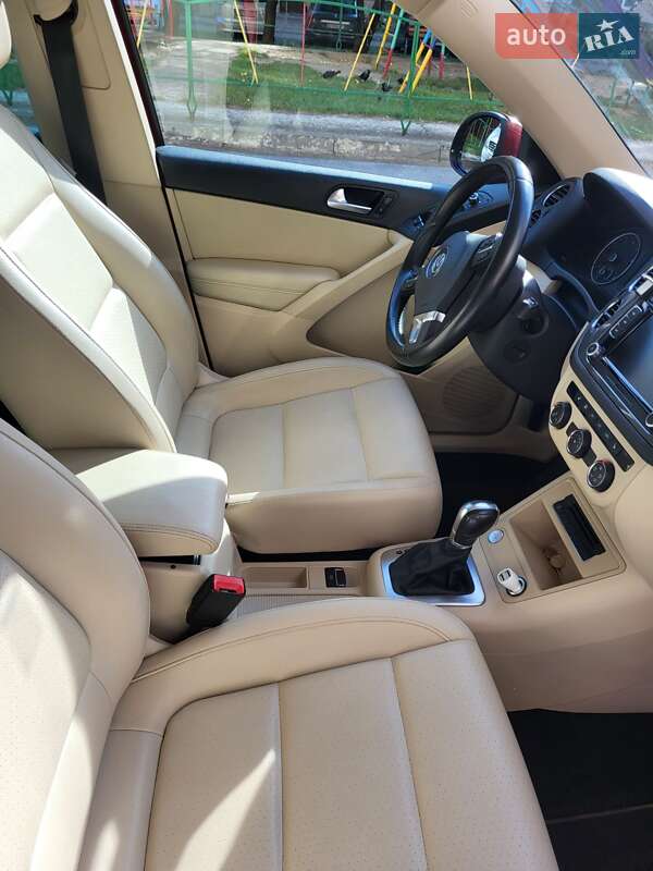 Внедорожник / Кроссовер Volkswagen Tiguan 2013 в Тернополе