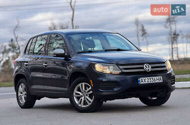 Позашляховик / Кросовер Volkswagen Tiguan 2013 в Харкові
