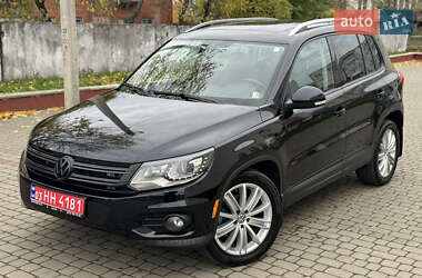 Внедорожник / Кроссовер Volkswagen Tiguan 2015 в Дубно