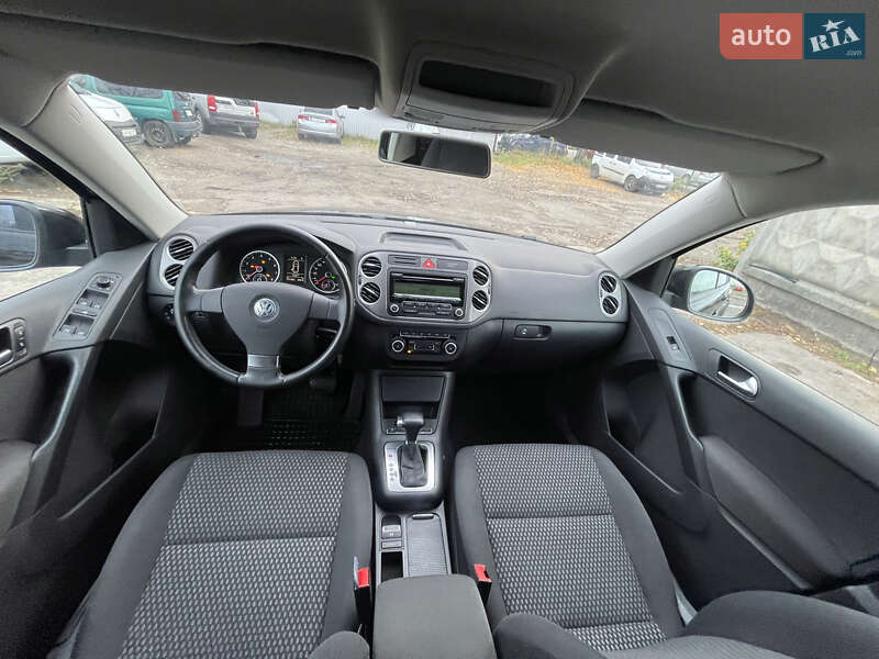 Внедорожник / Кроссовер Volkswagen Tiguan 2010 в Киеве