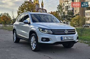 Внедорожник / Кроссовер Volkswagen Tiguan 2015 в Днепре