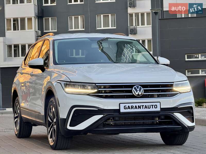 Позашляховик / Кросовер Volkswagen Tiguan 2022 в Одесі