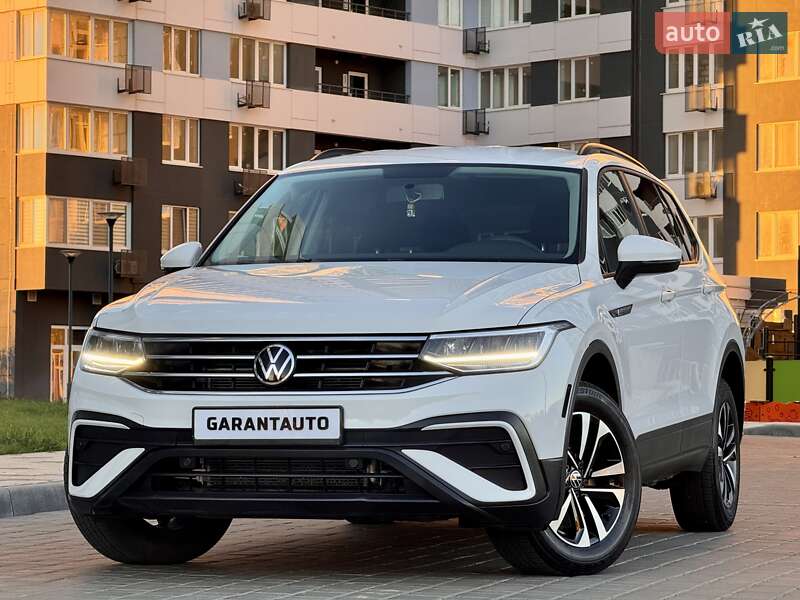 Позашляховик / Кросовер Volkswagen Tiguan 2022 в Одесі