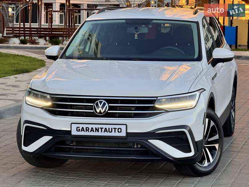 Позашляховик / Кросовер Volkswagen Tiguan 2022 в Одесі