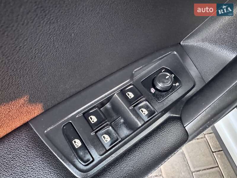 Позашляховик / Кросовер Volkswagen Tiguan 2022 в Одесі