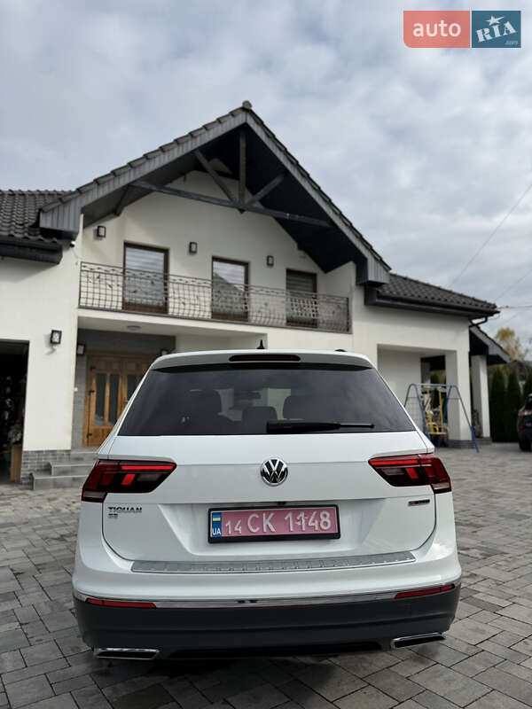 Внедорожник / Кроссовер Volkswagen Tiguan 2021 в Сваляве