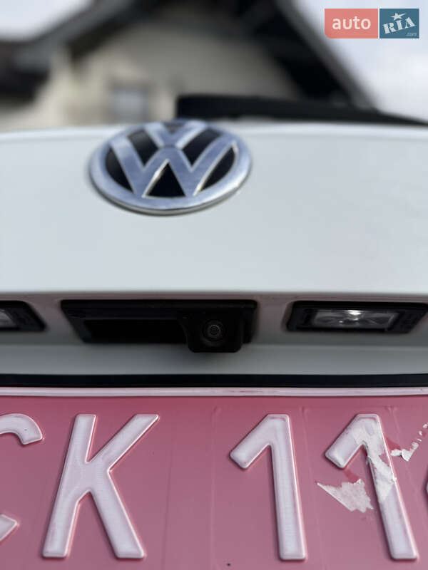 Внедорожник / Кроссовер Volkswagen Tiguan 2021 в Сваляве