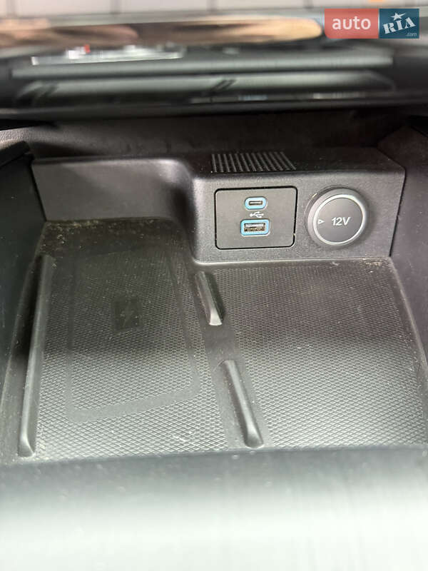 Внедорожник / Кроссовер Volkswagen Tiguan 2021 в Сваляве