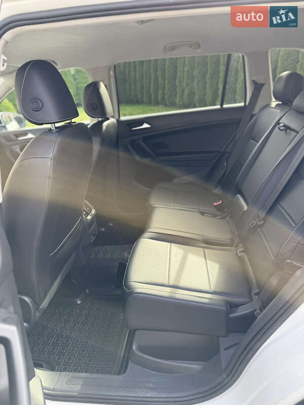 Внедорожник / Кроссовер Volkswagen Tiguan 2021 в Сваляве