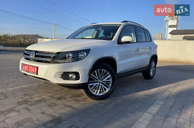 Позашляховик / Кросовер Volkswagen Tiguan 2015 в Дубні