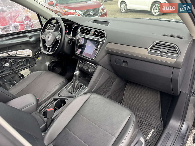 Внедорожник / Кроссовер Volkswagen Tiguan 2018 в Луцке фото 20 Внедорожник / Кроссовер Volkswagen Tiguan 2018 в Луцке