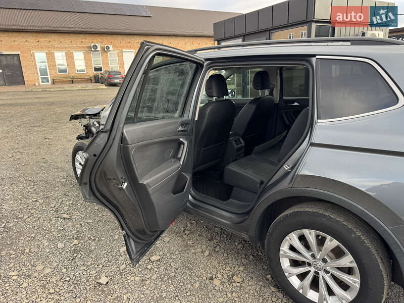 Внедорожник / Кроссовер Volkswagen Tiguan 2018 в Луцке фото 29 Внедорожник / Кроссовер Volkswagen Tiguan 2018 в Луцке