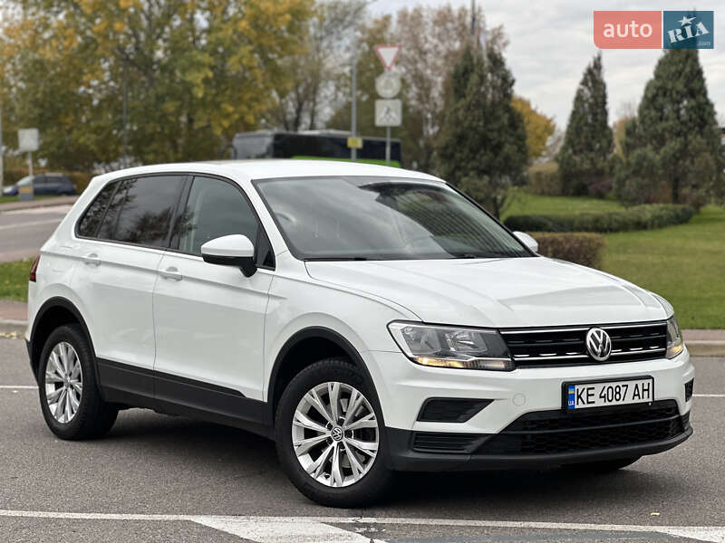 Позашляховик / Кросовер Volkswagen Tiguan 2017 в Києві