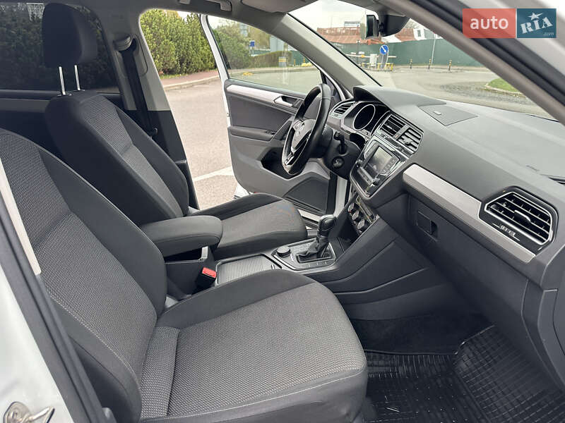 Позашляховик / Кросовер Volkswagen Tiguan 2017 в Києві