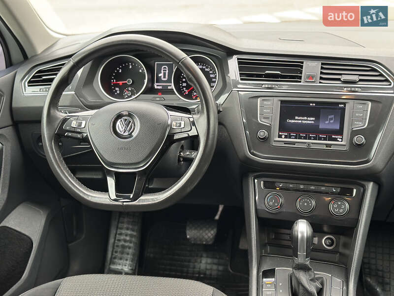 Позашляховик / Кросовер Volkswagen Tiguan 2017 в Києві