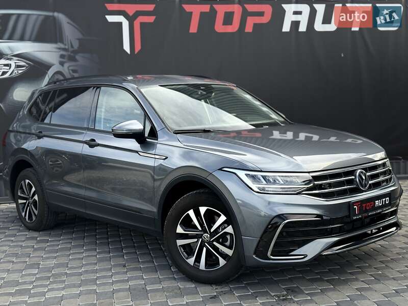 Позашляховик / Кросовер Volkswagen Tiguan 2024 в Львові