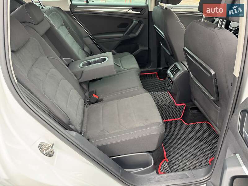 Внедорожник / Кроссовер Volkswagen Tiguan 2019 в Киеве