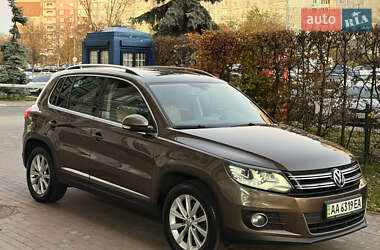 Позашляховик / Кросовер Volkswagen Tiguan 2013 в Києві