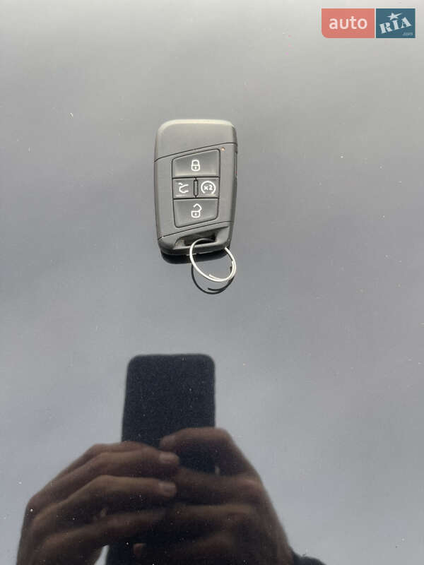 Внедорожник / Кроссовер Volkswagen Tiguan 2020 в Луцке фото 14 Внедорожник / Кроссовер Volkswagen Tiguan 2020 в Луцке