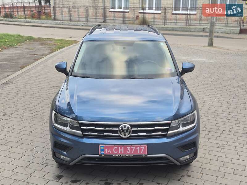 Внедорожник / Кроссовер Volkswagen Tiguan 2018 в Дубно