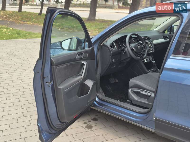 Внедорожник / Кроссовер Volkswagen Tiguan 2018 в Дубно