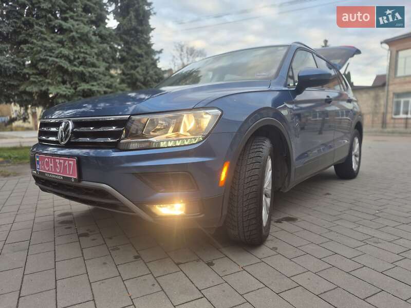 Внедорожник / Кроссовер Volkswagen Tiguan 2018 в Дубно