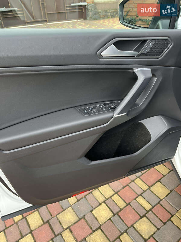 Внедорожник / Кроссовер Volkswagen Tiguan 2020 в Кропивницком фото 17 Внедорожник / Кроссовер Volkswagen Tiguan 2020 в Кропивницком
