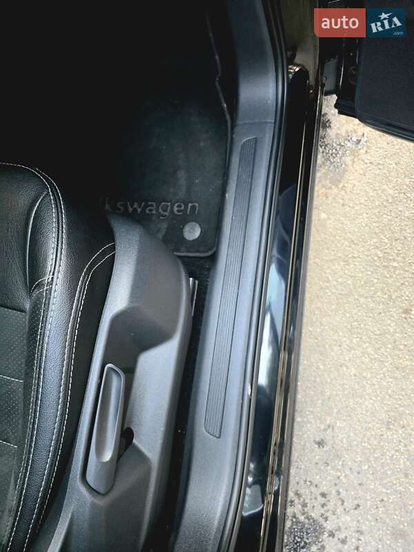Внедорожник / Кроссовер Volkswagen Tiguan 2017 в Днепре фото 28 Внедорожник / Кроссовер Volkswagen Tiguan 2017 в Днепре