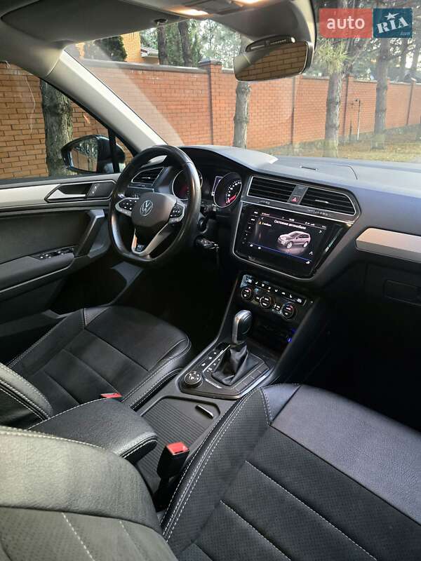 Внедорожник / Кроссовер Volkswagen Tiguan 2017 в Днепре фото 32 Внедорожник / Кроссовер Volkswagen Tiguan 2017 в Днепре