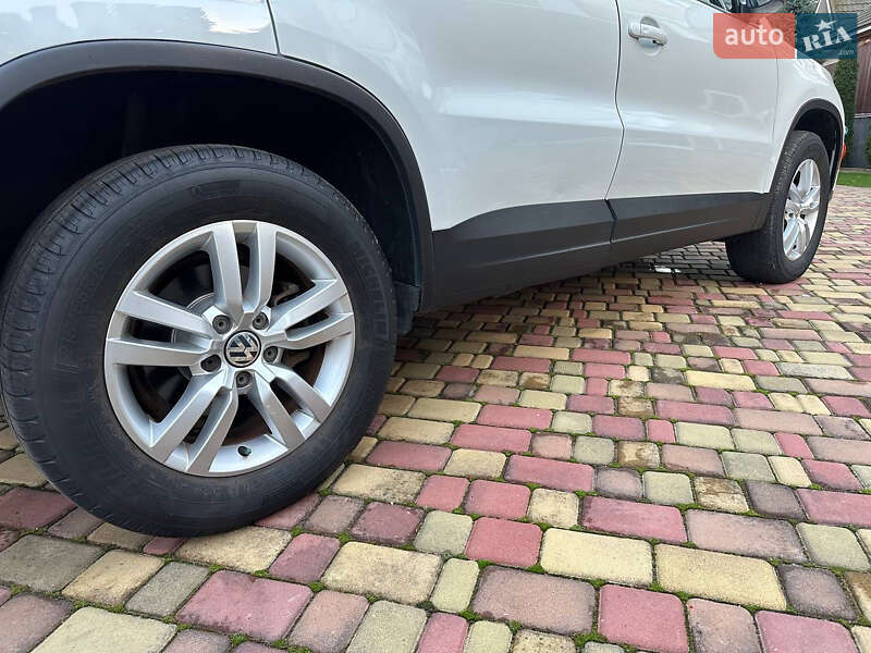 Внедорожник / Кроссовер Volkswagen Tiguan 2016 в Киеве