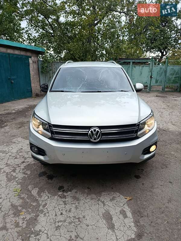 Внедорожник / Кроссовер Volkswagen Tiguan 2011 в Кривом Роге