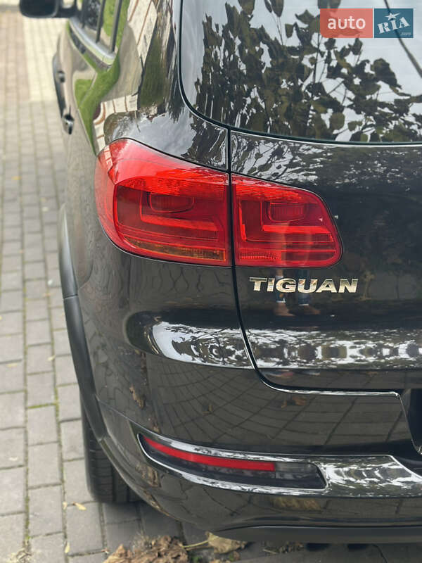 Позашляховик / Кросовер Volkswagen Tiguan 2016 в Луцьку