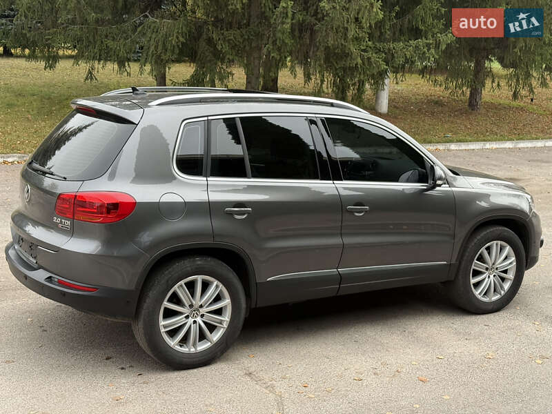 Внедорожник / Кроссовер Volkswagen Tiguan 2016 в Краснограде фото 24 Внедорожник / Кроссовер Volkswagen Tiguan 2016 в Краснограде
