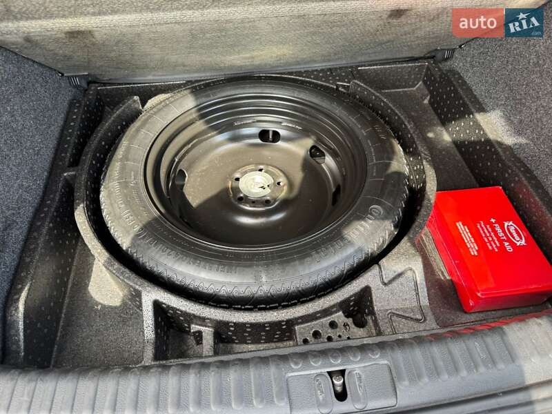 Внедорожник / Кроссовер Volkswagen Tiguan 2011 в Луцке фото 23 Внедорожник / Кроссовер Volkswagen Tiguan 2011 в Луцке