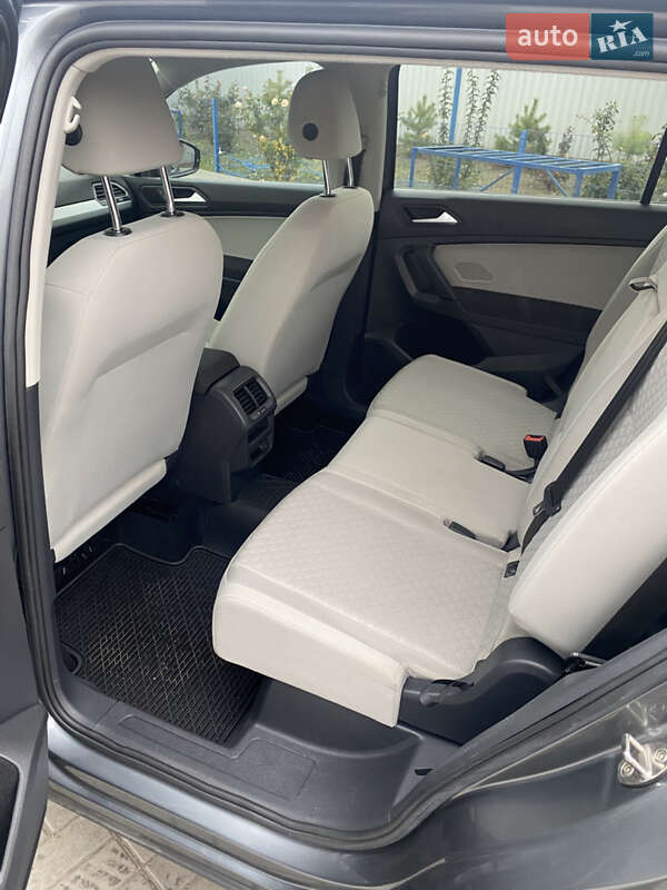 Внедорожник / Кроссовер Volkswagen Tiguan 2019 в Запорожье