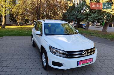 Позашляховик / Кросовер Volkswagen Tiguan 2016 в Рівному