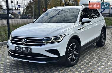 Внедорожник / Кроссовер Volkswagen Tiguan 2022 в Одессе