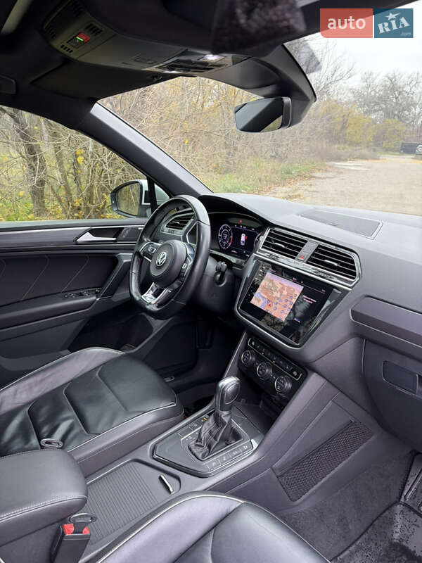 Внедорожник / Кроссовер Volkswagen Tiguan 2017 в Кременчуге