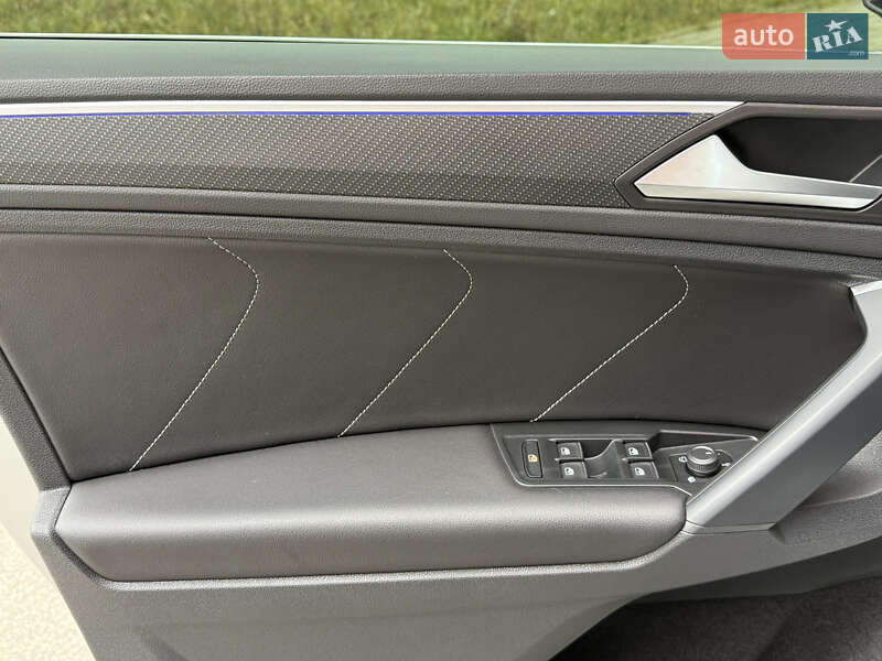 Внедорожник / Кроссовер Volkswagen Tiguan 2023 в Киеве