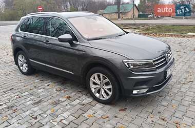 Позашляховик / Кросовер Volkswagen Tiguan 2017 в Сквирі