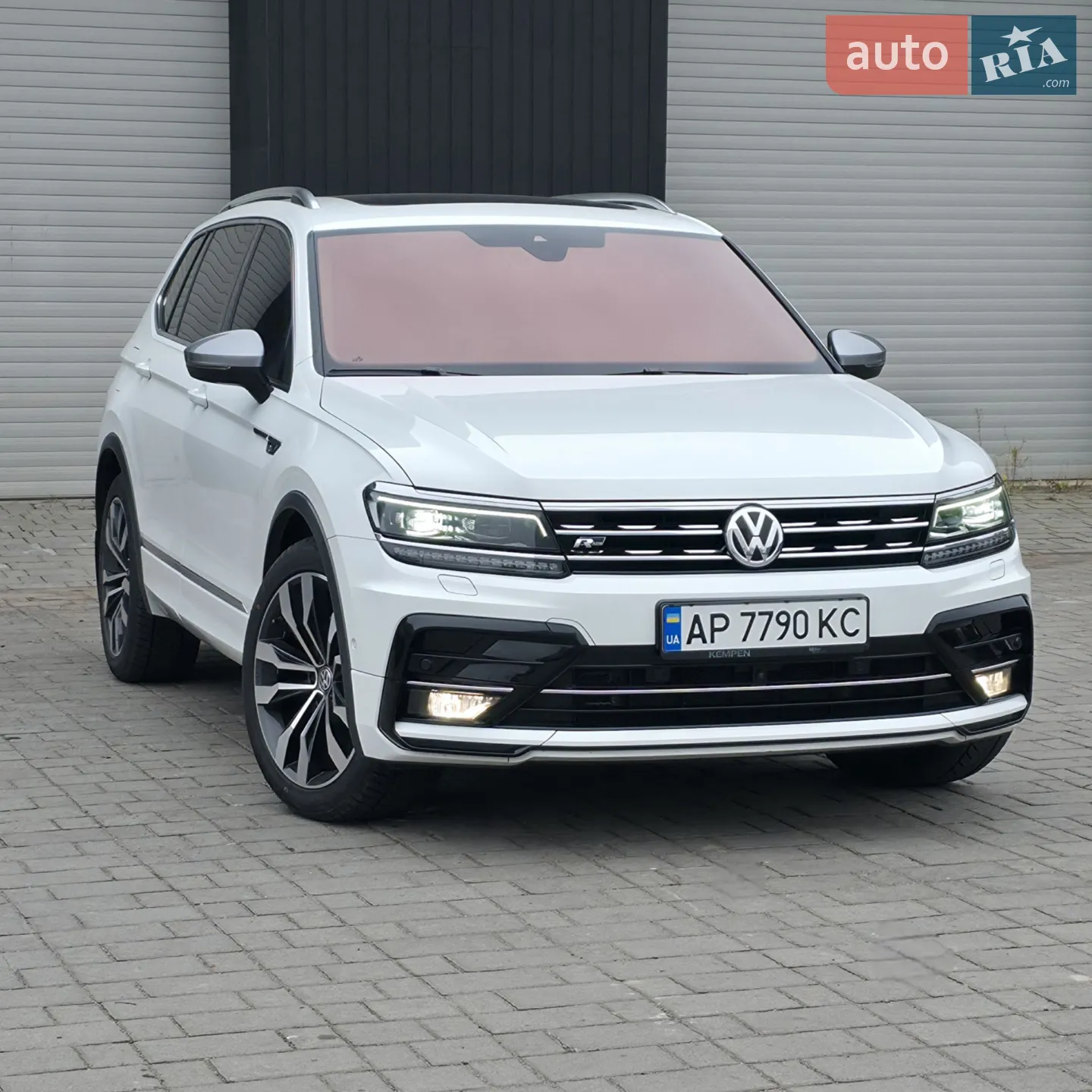 2018 Volkswagen Tiguan - фото 1