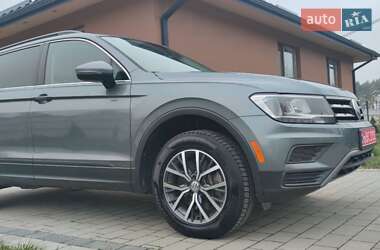 Внедорожник / Кроссовер Volkswagen Tiguan 2019 в Ровно