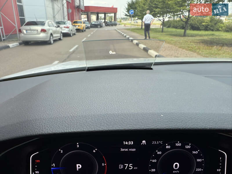 Позашляховик / Кросовер Volkswagen Tiguan 2022 в Києві