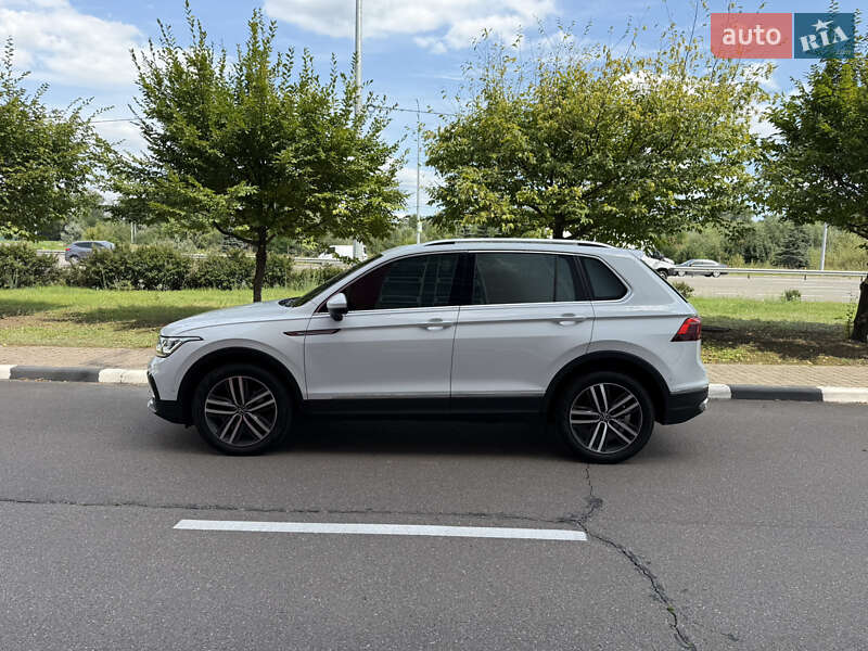 Позашляховик / Кросовер Volkswagen Tiguan 2022 в Києві