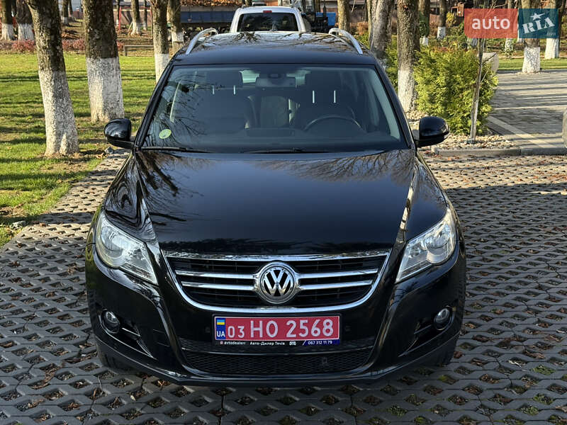 Внедорожник / Кроссовер Volkswagen Tiguan 2011 в Тячеве