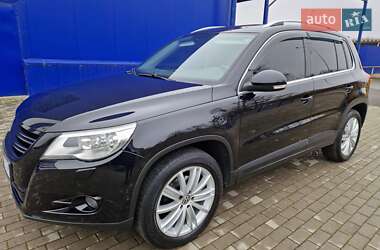 Внедорожник / Кроссовер Volkswagen Tiguan 2010 в Калуше